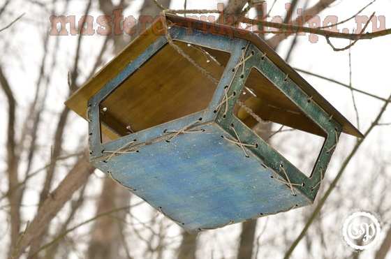 Мастер-класс по декупажу на дереве: Кормушка для птиц