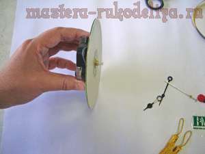 Мастер-клас: Часы из CD-диска