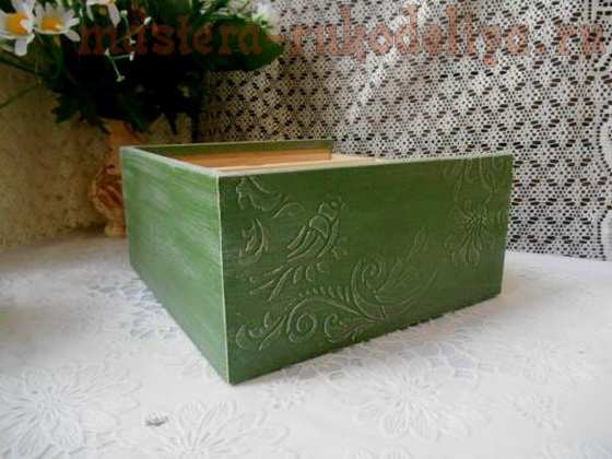 Мастер-класс по декупажу на дереве: Чайная коробка с объемным орнаментом