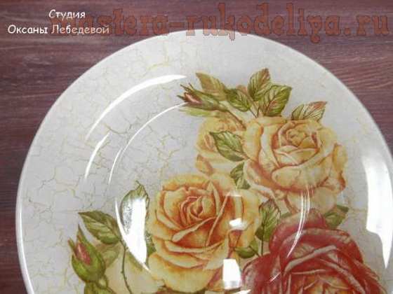 Мастер-класс по обратному декупажу на стекле: Тарелка с розами