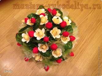 Как сделать клубнички из атласных лент ПОПУЛЯРНОЕ