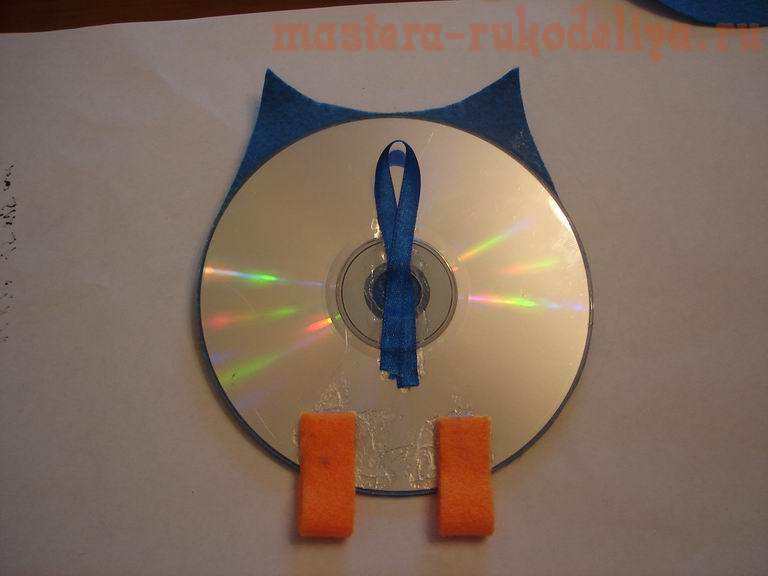 Мастер-класс по поделкам из фетра: Органайзер для записей из CD-дисков