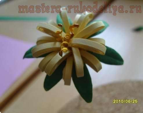 Мастер-класс по квиллингу: Фантазийный цветок из бумаги