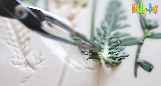 Мастер-класс по лепке из полимерной глины: Текстурный лист с растительными мотивами