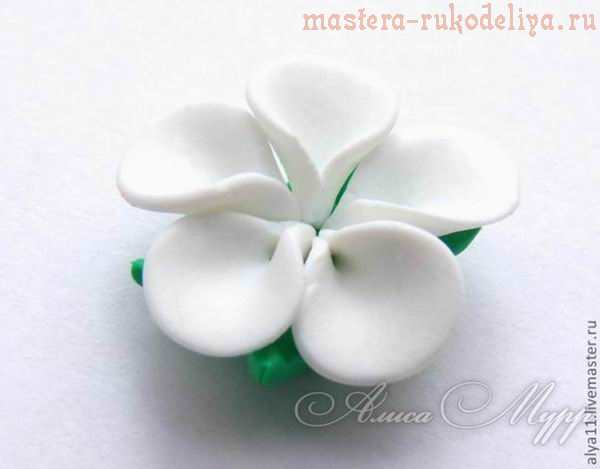 Мастер-класс по лепке из полимерной глины: Цветы земляники 