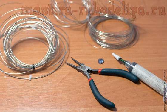 Мастер-класс по технике Wire Wrap: Фэнтези-кулон из нейзильбера
