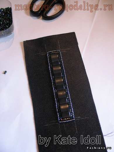 Мастер-класс  по вышивке бисером: Кулон с геометрическим рисунком