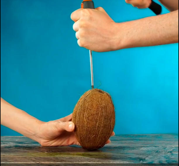 Открываем кокос